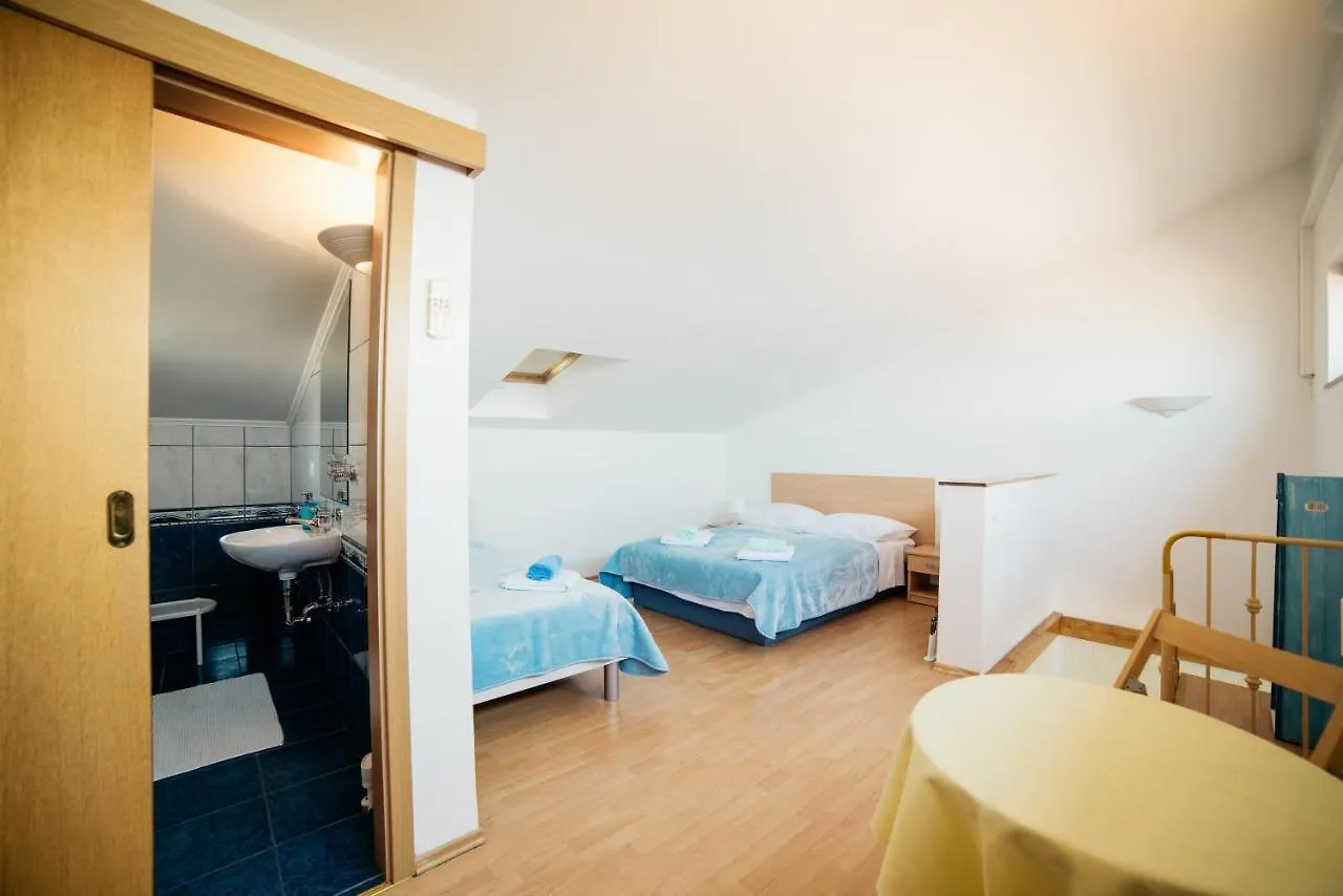 Apartments By The Sea Selce, Crikvenica - 2364  Selce